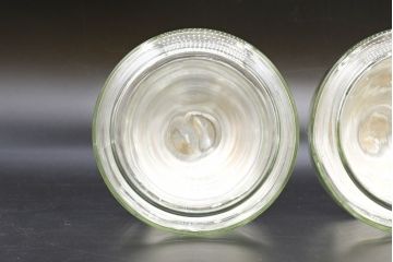 昭和レトロ　当時物　大正〜昭和初期　アルミ蓋　昔懐かしい雰囲気漂うガラス瓶3個セット(キャニスター、ガラスビン、硝子、菓子瓶、フタ付き)(R-076439)