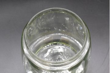 昭和レトロ　当時物　大正〜昭和初期　アルミ蓋　昔懐かしい雰囲気漂うガラス瓶3個セット(キャニスター、ガラスビン、硝子、菓子瓶、フタ付き)(R-076440)