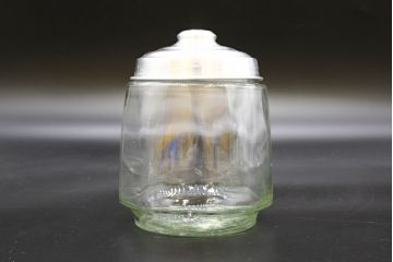 昭和レトロ　当時物　大正〜昭和初期　アルミ蓋　昔懐かしい雰囲気漂うガラス瓶3個セット(キャニスター、ガラスビン、硝子、菓子瓶、フタ付き)(R-076440)