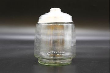 昭和レトロ　当時物　大正〜昭和初期　アルミ蓋　昔懐かしい雰囲気漂うガラス瓶3個セット(キャニスター、ガラスビン、硝子、菓子瓶、フタ付き)(R-076440)
