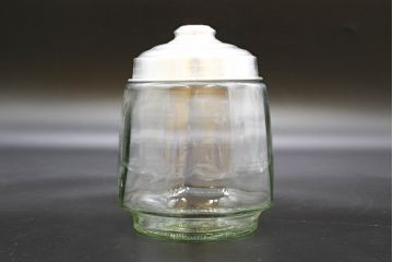 昭和レトロ　当時物　大正〜昭和初期　アルミ蓋　昔懐かしい雰囲気漂うガラス瓶3個セット(キャニスター、ガラスビン、硝子、菓子瓶、フタ付き)(R-076441)