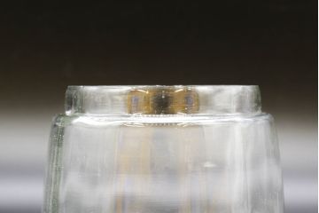 昭和レトロ　当時物　大正〜昭和初期　アルミ蓋　昔懐かしい雰囲気漂うガラス瓶3個セット(キャニスター、ガラスビン、硝子、菓子瓶、フタ付き)(R-076441)