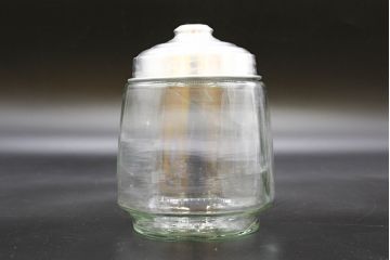 昭和レトロ　当時物　大正〜昭和初期　アルミ蓋　昔懐かしい雰囲気漂うガラス瓶3個セット(キャニスター、ガラスビン、硝子、菓子瓶、フタ付き)(R-076442)