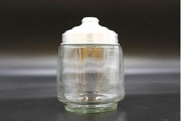 昭和レトロ　当時物　大正〜昭和初期　アルミ蓋　昔懐かしい雰囲気漂うガラス瓶3個セット(キャニスター、ガラスビン、硝子、菓子瓶、フタ付き)(R-076442)
