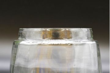 昭和レトロ　当時物　大正〜昭和初期　アルミ蓋　昔懐かしい雰囲気漂うガラス瓶3個セット(キャニスター、ガラスビン、硝子、菓子瓶、フタ付き)(R-076442)