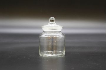 昭和レトロ　大・小　様々な用途に使える蓋付きガラス瓶5個セット(八角、キャニスター、ガラスビン、硝子、菓子瓶、フタ付き)(R-076443)