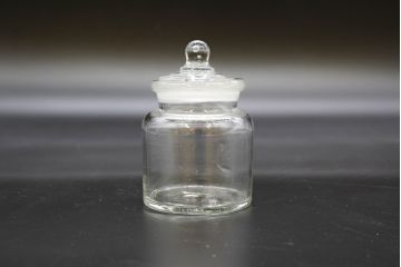 昭和レトロ　大・小　様々な用途に使える蓋付きガラス瓶5個セット(八角、キャニスター、ガラスビン、硝子、菓子瓶、フタ付き)(R-076443)