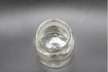 昭和レトロ　大・小　様々な用途に使える蓋付きガラス瓶5個セット(八角、キャニスター、ガラスビン、硝子、菓子瓶、フタ付き)(R-076443)