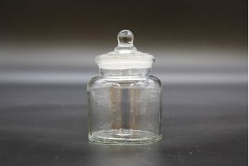 昭和レトロ　様々な用途に使える蓋付きガラス瓶5個セット(キャニスター、ガラスビン、硝子、菓子瓶、フタ付き)(R-076444)