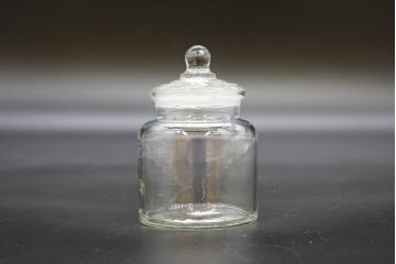 昭和レトロ　様々な用途に使える蓋付きガラス瓶5個セット(キャニスター、ガラスビン、硝子、菓子瓶、フタ付き)(R-076444)