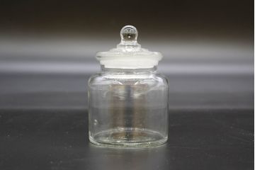 昭和レトロ　様々な用途に使える蓋付きガラス瓶5個セット(キャニスター、ガラスビン、硝子、菓子瓶、フタ付き)(R-076444)