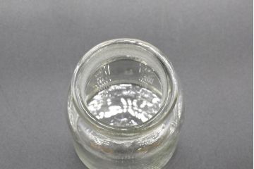 昭和レトロ　様々な用途に使える蓋付きガラス瓶5個セット(キャニスター、ガラスビン、硝子、菓子瓶、フタ付き)(R-076444)