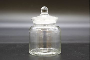 昭和レトロ　様々な用途に使える蓋付きガラス瓶5個セット(キャニスター、ガラスビン、硝子、菓子瓶、フタ付き)(R-076444)