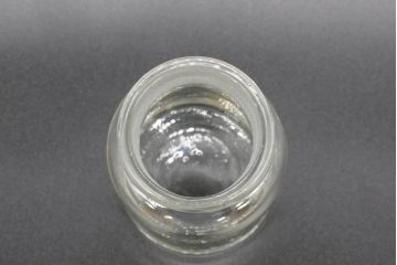 昭和レトロ　様々な用途に使える蓋付きガラス瓶5個セット(キャニスター、ガラスビン、硝子、菓子瓶、フタ付き)(R-076444)