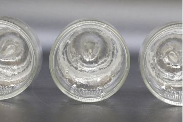 昭和レトロ　様々な用途に使える蓋付きガラス瓶5個セット(キャニスター、ガラスビン、硝子、菓子瓶、フタ付き)(R-076444)