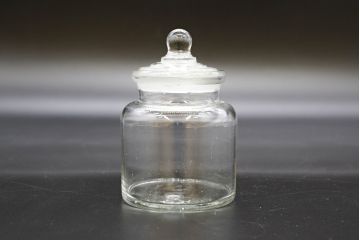 昭和レトロ　様々な用途に使える蓋付きガラス瓶5個セット(キャニスター、ガラスビン、硝子、菓子瓶、フタ付き)(R-076445)