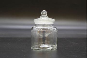 昭和レトロ　様々な用途に使える蓋付きガラス瓶5個セット(キャニスター、ガラスビン、硝子、菓子瓶、フタ付き)(R-076445)