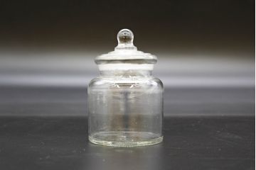 昭和レトロ　様々な用途に使える蓋付きガラス瓶5個セット(キャニスター、ガラスビン、硝子、菓子瓶、フタ付き)(R-076445)
