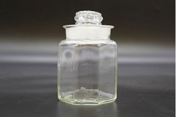 昭和レトロ　大・小　様々な用途に使える蓋付きガラス瓶5個セット(八角、キャニスター、ガラスビン、硝子、菓子瓶、フタ付き)(R-076446)