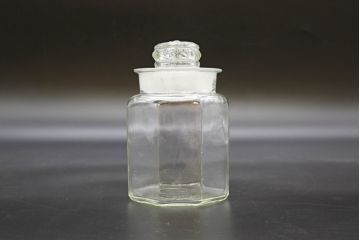 昭和レトロ　大・小　様々な用途に使える蓋付きガラス瓶5個セット(八角、キャニスター、ガラスビン、硝子、菓子瓶、フタ付き)(R-076446)