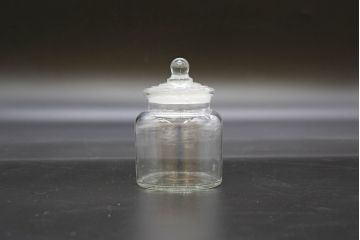 昭和レトロ　大・小　様々な用途に使える蓋付きガラス瓶5個セット(八角、キャニスター、ガラスビン、硝子、菓子瓶、フタ付き)(R-076446)