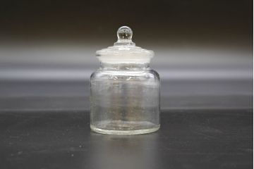 昭和レトロ　大・小　様々な用途に使える蓋付きガラス瓶5個セット(八角、キャニスター、ガラスビン、硝子、菓子瓶、フタ付き)(R-076446)