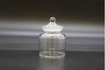 昭和レトロ　大・小　様々な用途に使える蓋付きガラス瓶5個セット(八角、キャニスター、ガラスビン、硝子、菓子瓶、フタ付き)(R-076446)