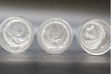 昭和レトロ　大・小　様々な用途に使える蓋付きガラス瓶5個セット(八角、キャニスター、ガラスビン、硝子、菓子瓶、フタ付き)(R-076446)