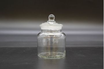 昭和レトロ　様々な用途に使える蓋付きガラス瓶5個セット(キャニスター、ガラスビン、硝子、菓子瓶、フタ付き)(R-076447)