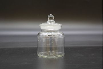 昭和レトロ　様々な用途に使える蓋付きガラス瓶5個セット(キャニスター、ガラスビン、硝子、菓子瓶、フタ付き)(R-076447)