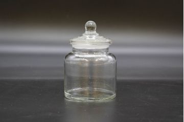 昭和レトロ　様々な用途に使える蓋付きガラス瓶5個セット(キャニスター、ガラスビン、硝子、菓子瓶、フタ付き)(R-076448)