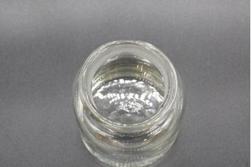 昭和レトロ　様々な用途に使える蓋付きガラス瓶5個セット(キャニスター、ガラスビン、硝子、菓子瓶、フタ付き)(R-076448)