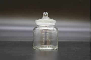 昭和レトロ　様々な用途に使える蓋付きガラス瓶5個セット(キャニスター、ガラスビン、硝子、菓子瓶、フタ付き)(R-076448)