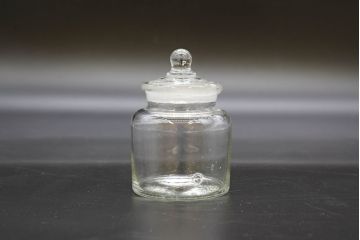 昭和レトロ　様々な用途に使える蓋付きガラス瓶5個セット(キャニスター、ガラスビン、硝子、菓子瓶、フタ付き)(R-076448)