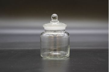 昭和レトロ　様々な用途に使える蓋付きガラス瓶5個セット(キャニスター、ガラスビン、硝子、菓子瓶、フタ付き)(R-076448)