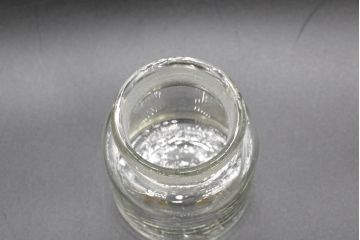 昭和レトロ　様々な用途に使える蓋付きガラス瓶5個セット(キャニスター、ガラスビン、硝子、菓子瓶、フタ付き)(R-076448)