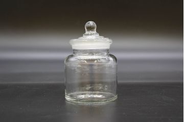 昭和レトロ　様々な用途に使える蓋付きガラス瓶5個セット(キャニスター、ガラスビン、硝子、菓子瓶、フタ付き)(R-076448)