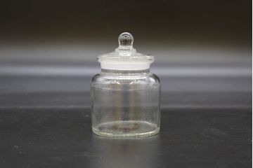 昭和レトロ　様々な用途に使える蓋付きガラス瓶5個セット(キャニスター、ガラスビン、硝子、菓子瓶、フタ付き)(R-076449)