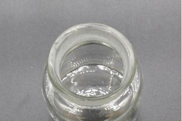 昭和レトロ　様々な用途に使える蓋付きガラス瓶5個セット(キャニスター、ガラスビン、硝子、菓子瓶、フタ付き)(R-076449)