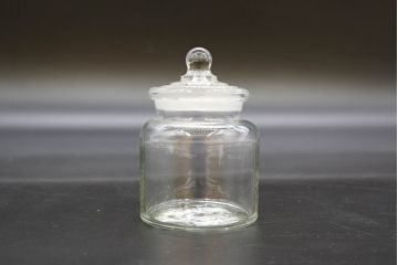 昭和レトロ　様々な用途に使える蓋付きガラス瓶5個セット(キャニスター、ガラスビン、硝子、菓子瓶、フタ付き)(R-076450)