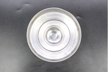 アンティーク雑貨　当時物　デッドストック　アルミ蓋　大・中・小　色々な用途に使える蓋付きガラス瓶3個セット(角瓶、角型、キャニスター、ガラスビン、菓子瓶、硝子、小物入れ、ディスプレイ雑貨、古道具、店舗什器、フタ付き)(R-076454)