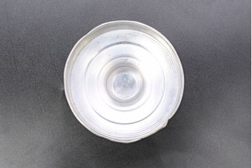 アンティーク雑貨　当時物　デッドストック　アルミ蓋　大・中・小　色々な用途に使える蓋付きガラス瓶3個セット(角瓶、角型、キャニスター、ガラスビン、菓子瓶、硝子、小物入れ、ディスプレイ雑貨、古道具、店舗什器、フタ付き)(R-076454)