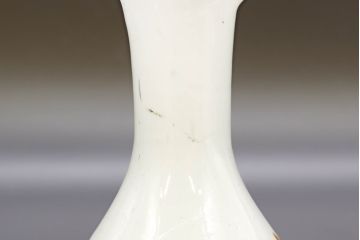 昭和レトロ　戦前　大正　可愛らしいデザインの古いマーブルガラス花瓶2個セット(フリル、色被せ、一輪挿し、花入、花器、硝子、吹きガラス)(R-076455)
