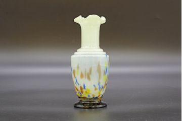 昭和レトロ　戦前　大正　可愛らしいデザインの古いマーブルガラス花瓶2個セット(フリル、色被せ、一輪挿し、花入、花器、硝子、吹きガラス)(R-076457)