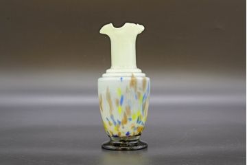 昭和レトロ　戦前　大正　可愛らしいデザインの古いマーブルガラス花瓶2個セット(フリル、色被せ、一輪挿し、花入、花器、硝子、吹きガラス)(R-076457)