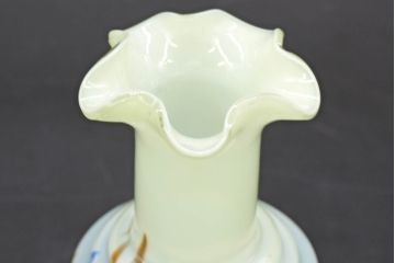 昭和レトロ　戦前　大正　可愛らしいデザインの古いマーブルガラス花瓶2個セット(フリル、色被せ、一輪挿し、花入、花器、硝子、吹きガラス)(R-076457)