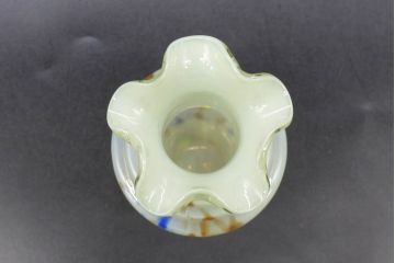 昭和レトロ　戦前　大正　可愛らしいデザインの古いマーブルガラス花瓶2個セット(フリル、色被せ、一輪挿し、花入、花器、硝子、吹きガラス)(R-076457)