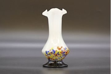 昭和レトロ　戦前　大正　可愛らしいデザインの古いマーブルガラス花瓶2個セット(フリル、色被せ、一輪挿し、花入、花器、硝子、吹きガラス)(R-076457)