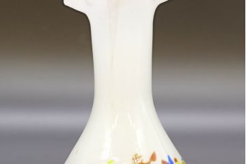 昭和レトロ　戦前　大正　可愛らしいデザインの古いマーブルガラス花瓶2個セット(フリル、色被せ、一輪挿し、花入、花器、硝子、吹きガラス)(R-076457)
