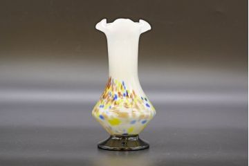 昭和レトロ　戦前　大正　可愛らしいデザインの古いマーブルガラス花瓶2個セット(フリル、色被せ、一輪挿し、花入、花器、硝子、吹きガラス)(R-076458)